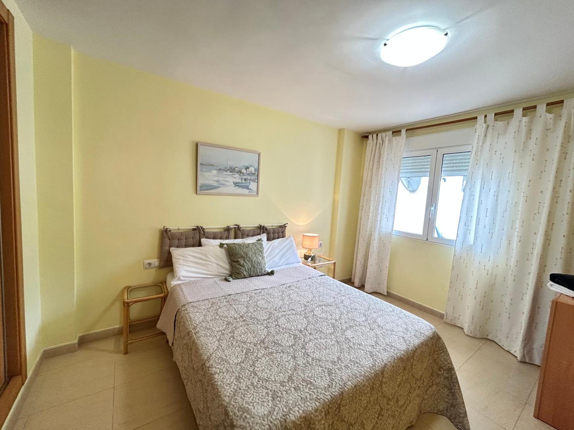 Sea Views Apartments Дения Экстерьер фото